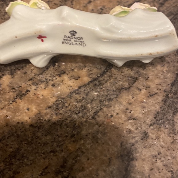 Radnor Bone China Log with flowers - Picture 4 of 4